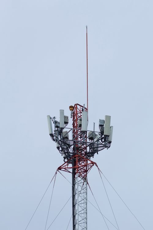 Telecom transmission tower